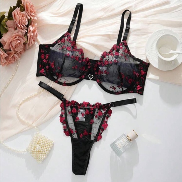 Ebony Rouge Underwire Set by SilkRose - Picture 1 of 7